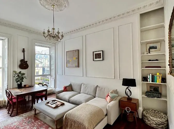 Stunning Georgian Central Bath Home